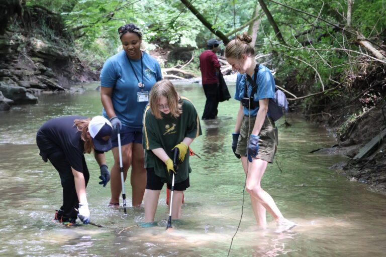 Tennessee Students Dive Into Stem At Nashville's Watershed